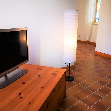 Spacious A Few Min Walk From Como Lake Daire Lenno