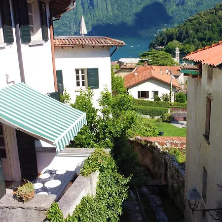 アパート Spacious A Few Min Walk From Como Lake レンノ